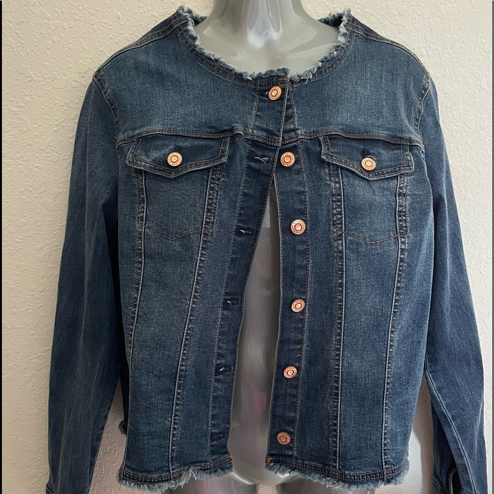 Kensie Jean Jacket.  Frayed edges. Size large.  New with tags.
